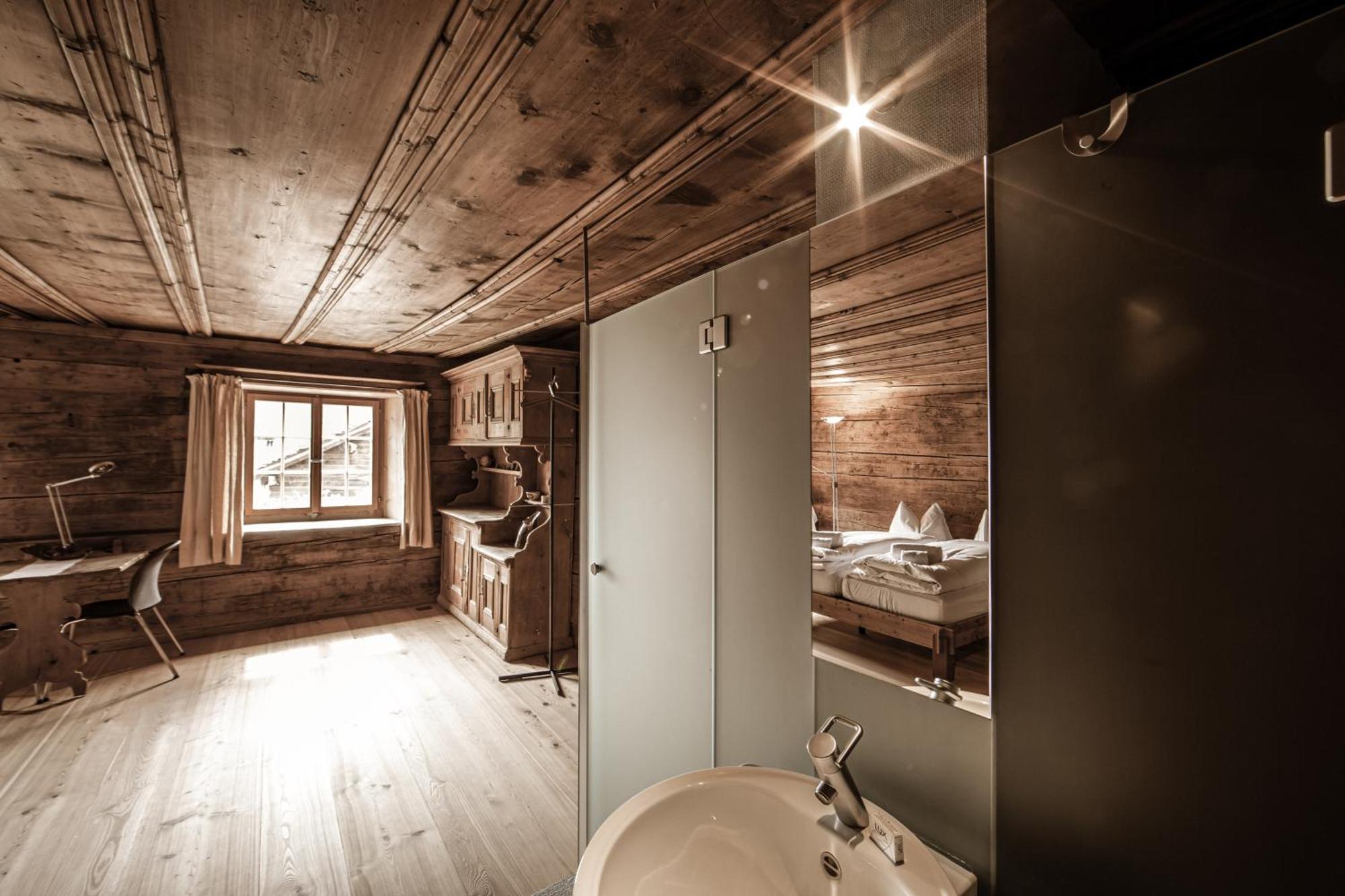 Hotel Weiss Kreuz Splügen Kamer foto