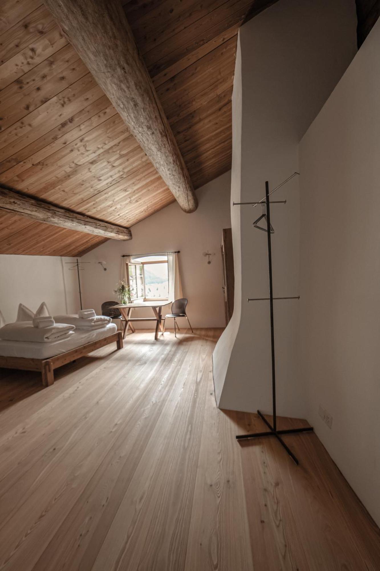 Hotel Weiss Kreuz Splügen Kamer foto